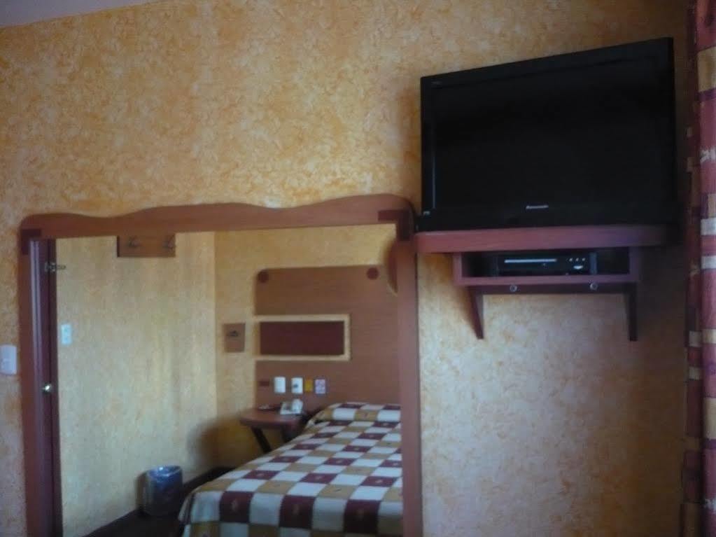 Hotel Universal Мехико Экстерьер фото